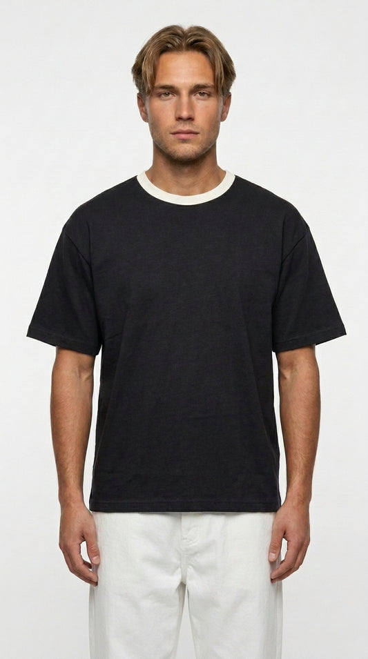 Contrast Detail Classic Tee — Black/White Collar
