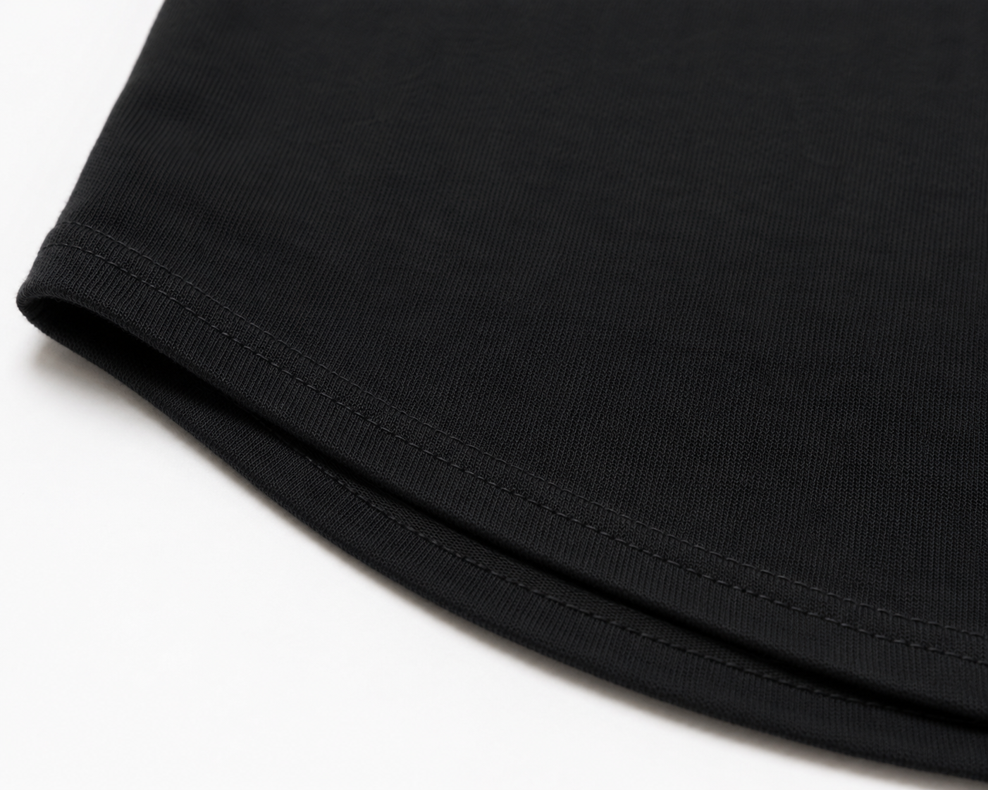 Contrast Detail Classic Tee — Black/White Collar