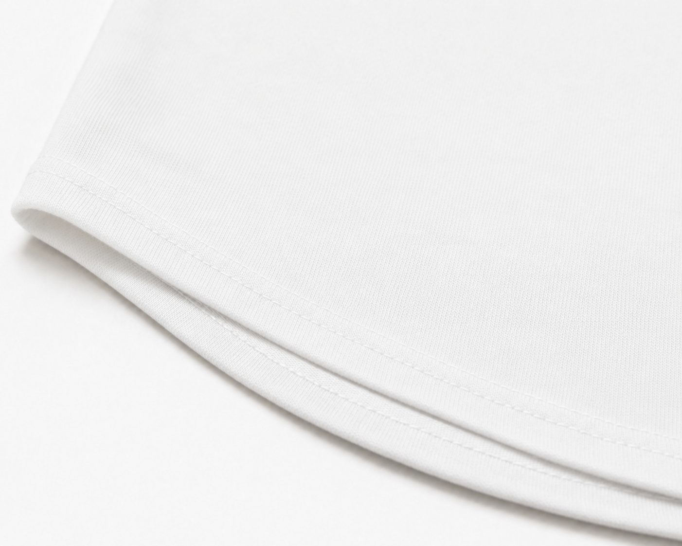 Contrast Detail Classic Tee — White/Black Collar